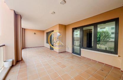 Apartment - 1 Bedroom - 2 Bathrooms for rent in West Porto Drive - Porto Arabia - The Pearl Island - Doha
