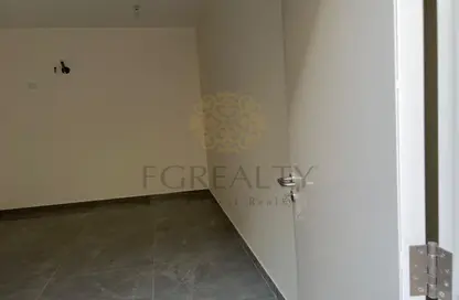 مخزن - استوديو - 2 حمامات للايجار في بركة العوامر - الوكرة