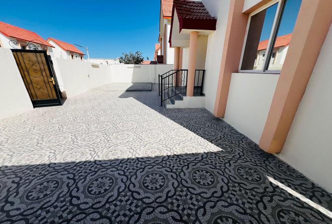 52090225 - Property Image 2