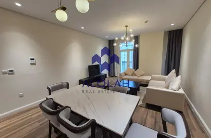 شقة - 2 غرف نوم - 4 حمامات للايجار في حدائق فلورستا - حدائق فلورستا - جزيرة اللؤلؤة - الدوحة