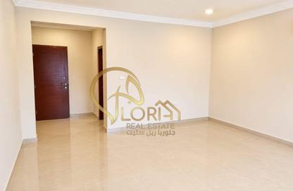 Apartment - 4 Bedrooms - 5 Bathrooms for rent in Al Maamoura - Al Maamoura - Doha