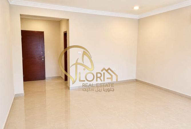 58467814 - Property Image 3