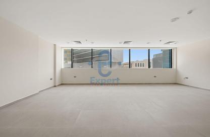 Office Space - Studio - 1 Bathroom for rent in CAP60RMD - Al Muntazah - Doha