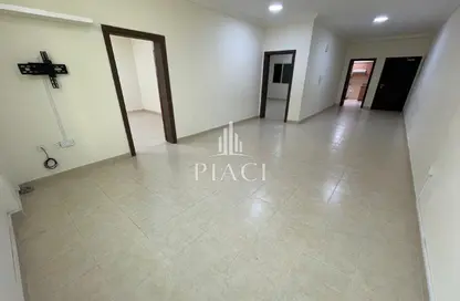 Apartment - 2 Bedrooms - 2 Bathrooms for rent in Salaja Street - Doha Al Jadeed - Doha
