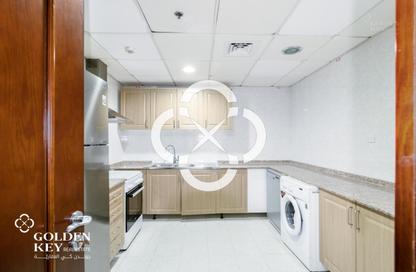 Apartment - 2 - 2 for rent in West Bay Tower - West Bay - West Bay - Doha Apartment - 2 - 2 for rent in West Bay Tower - West Bay - West Bay - Doha