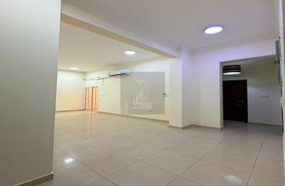 Apartment - 2 Bedrooms - 2 Bathrooms for rent in Al Sadd Road - Al Sadd - Doha