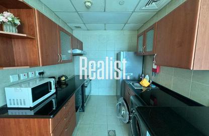 Apartment - 2 Bedrooms - 2 Bathrooms for rent in Zig Zag Towers - West Bay - Doha