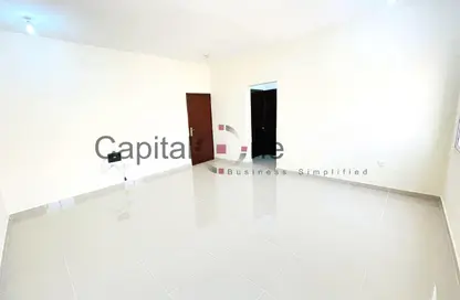Apartment - 1 Bedroom - 1 Bathroom for rent in Wholesale Market Street - Abu Hamour - Doha
