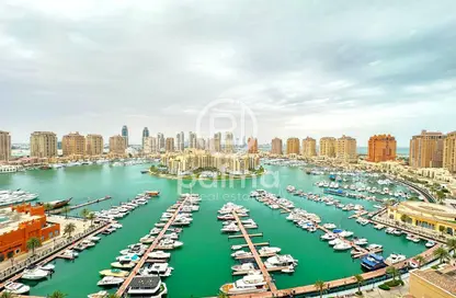 شقة - 3 غرف نوم - 4 حمامات للايجار في طريق بورتو الغربي - بورتو أرابيا - جزيرة اللؤلؤة - الدوحة