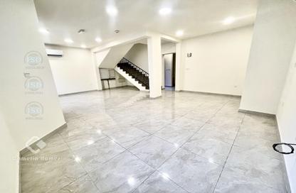 Villa - 5 Bedrooms - 4 Bathrooms for rent in Bu Hamour Street - Abu Hamour - Doha