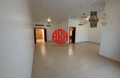 Apartment - 2 Bedrooms - 4 Bathrooms for rent in West Bay Tower - West Bay - West Bay - Doha Apartment - 2 Bedrooms - 4 Bathrooms for rent in West Bay Tower - West Bay - West Bay - Doha