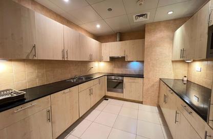 Apartment - 2 Bedrooms - 2 Bathrooms for rent in West Porto Drive - Porto Arabia - The Pearl Island - Doha