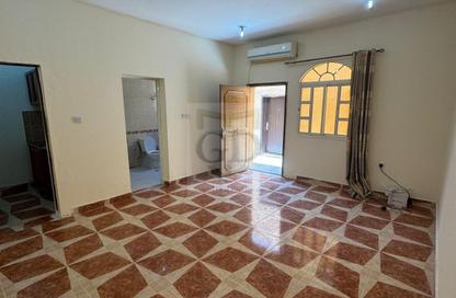 Apartment - Studio - 1 Bathroom for rent in Al Duhail - Doha