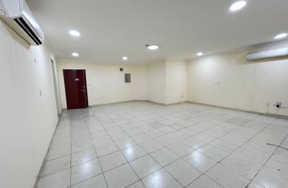 Apartment - 3 - 3 for rent in Souk Merqab - Al Nasr - Doha