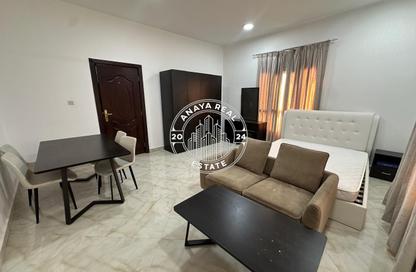 Villa - Studio - 1 for rent in Umm Al Seneem Street - Ain Khaled - Doha