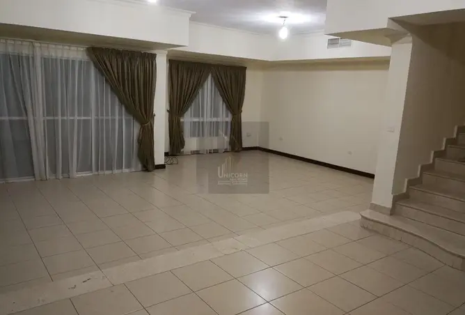 64201456 - Property Image 2