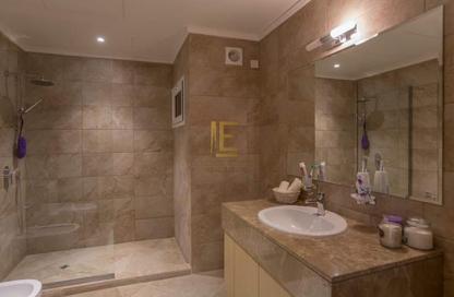 Villa - 3 Bedrooms - 4 Bathrooms for rent in Muraikh - AlMuraikh - Doha