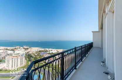 Penthouse - 3 Bedrooms - 4 Bathrooms for rent in Floresta Gardens - Floresta Gardens - The Pearl Island - Doha