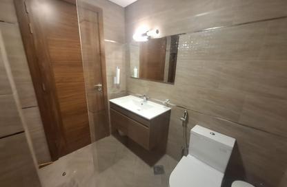 Apartment - 1 Bedroom - 2 Bathrooms for rent in R-19 Building - Al Erkyah City - Lusail