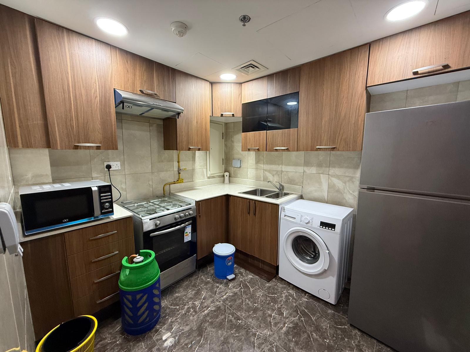 ELEGANT 1BEDROOM FULLY FURNISHED WITH BALCONY thumbnail 2