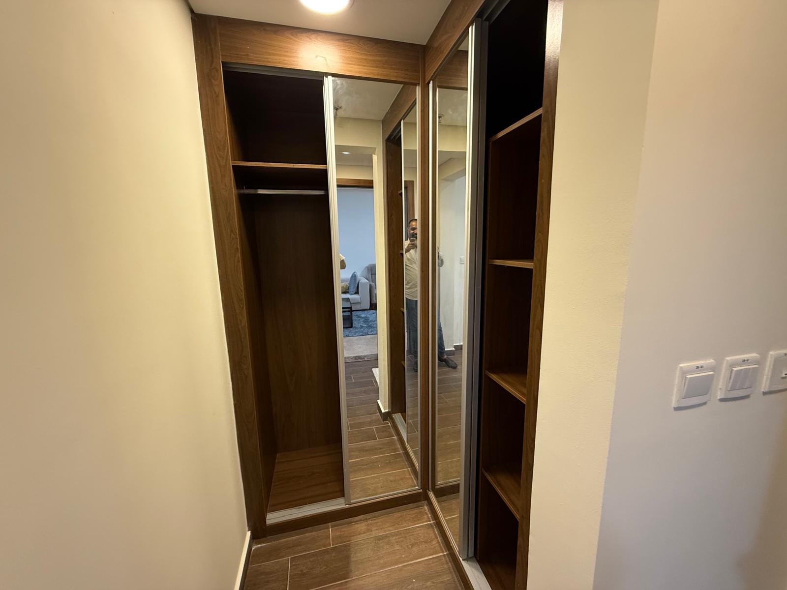 ELEGANT 1BEDROOM FULLY FURNISHED WITH BALCONY thumbnail 8