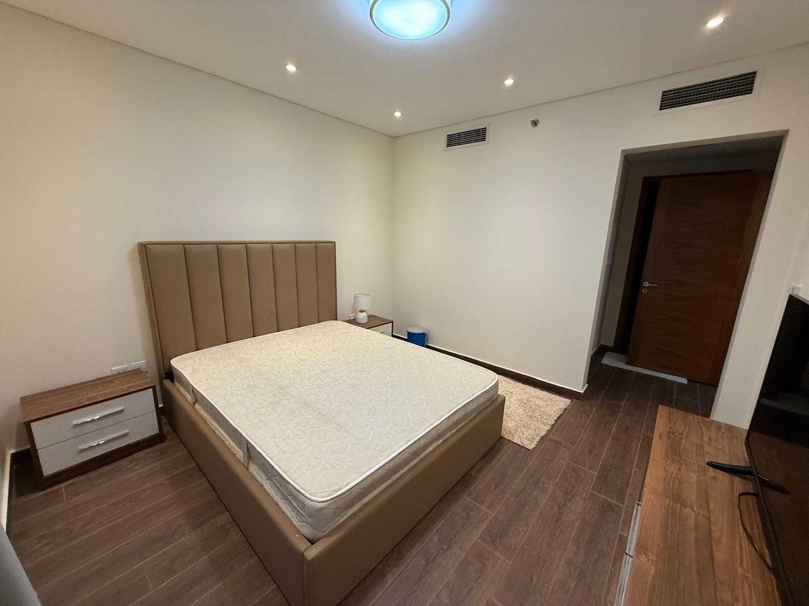 ELEGANT 1BEDROOM FULLY FURNISHED WITH BALCONY thumbnail 6