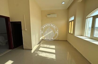 Apartment - Studio - 1 for rent in Abu Hamour - Doha