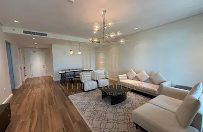 Apartment - 3 Bedrooms - 5 Bathrooms for rent in Floresta Gardens - Floresta Gardens - The Pearl Island - Doha