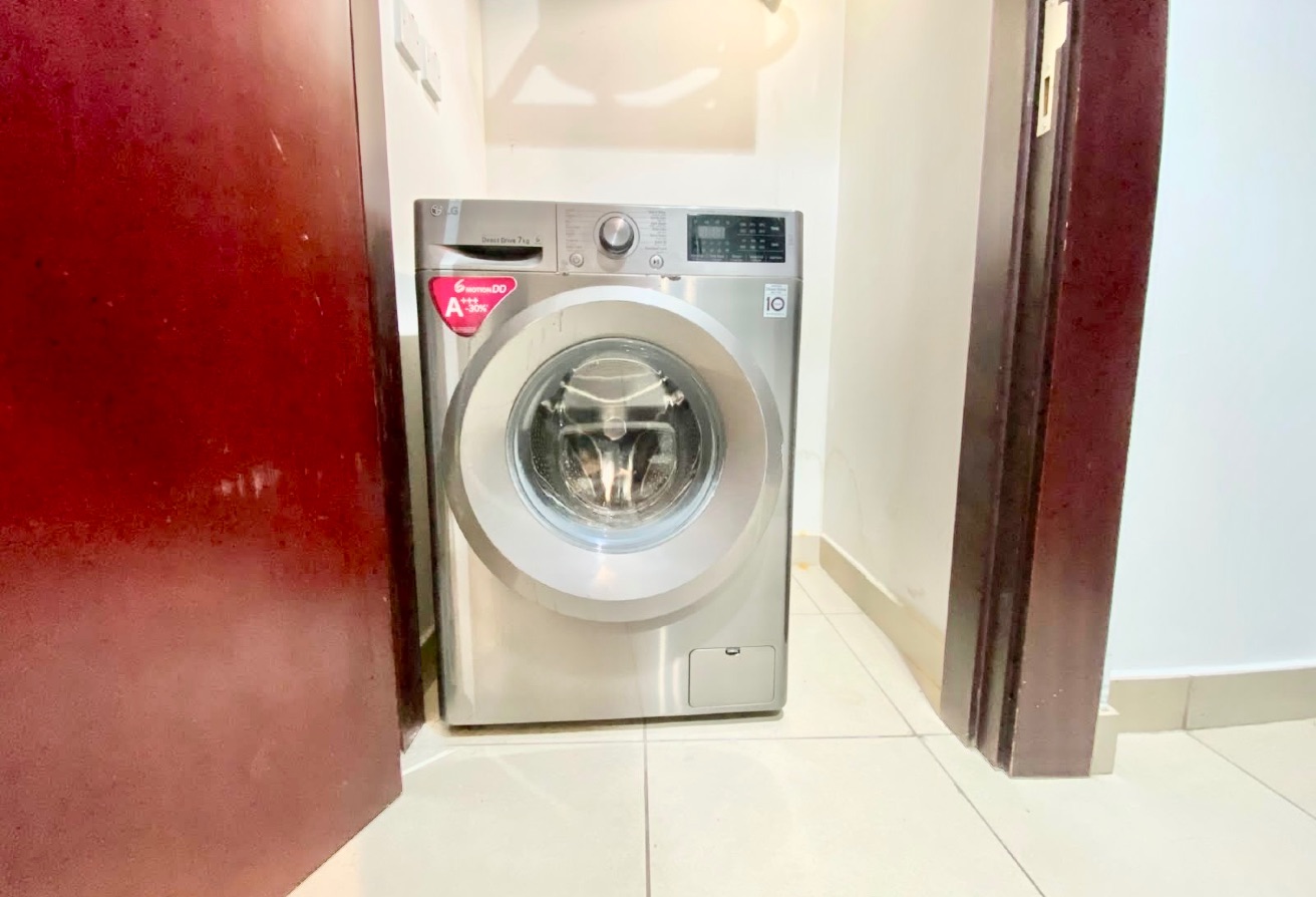 PORTO ARABIA 1 BHK | CITY VIEWS |1 MONTH FREE thumbnail 14