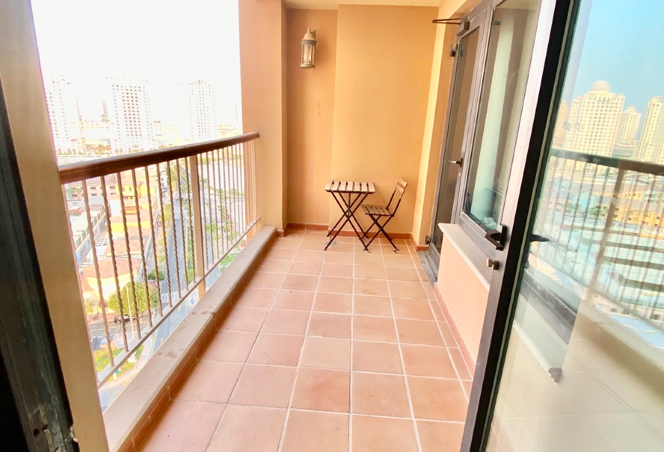 PORTO ARABIA 1 BHK | CITY VIEWS |1 MONTH FREE thumbnail 9