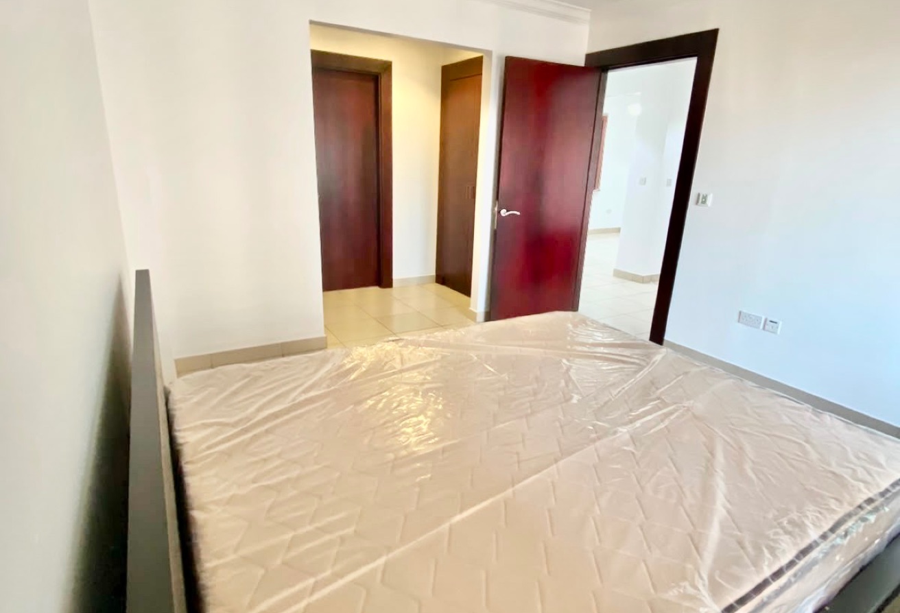 PORTO ARABIA 1 BHK | CITY VIEWS |1 MONTH FREE thumbnail 4