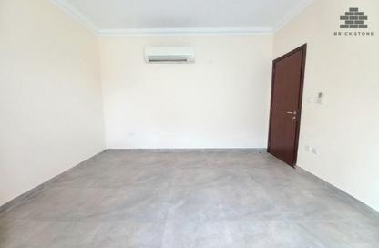 Apartment - 2 Bedrooms - 2 Bathrooms for rent in Muntazah 13 - Al Muntazah - Doha