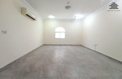 Apartment - 2 Bedrooms - 2 Bathrooms for rent in Muntazah 13 - Al Muntazah - Doha