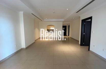 Apartment - 1 Bedroom - 2 Bathrooms for rent in Tower 1 - Porto Arabia - The Pearl Island - Doha