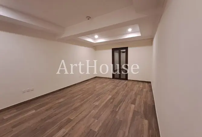 63132701 - Property Image 2