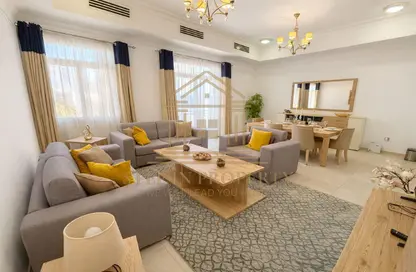 Villa - 4 Bedrooms - 4 Bathrooms for rent in Al Dana st - Muraikh - AlMuraikh - Doha