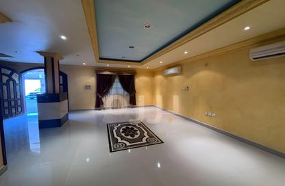 Villa - 7 Bedrooms - 7 Bathrooms for rent in Ain Khaled - Doha Villa - 7 Bedrooms - 7 Bathrooms for rent in Ain Khaled - Doha