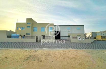 Warehouse - Studio - 3 Bathrooms for rent in East Industrial Street - Birkat Al Awamer - Al Wakra
