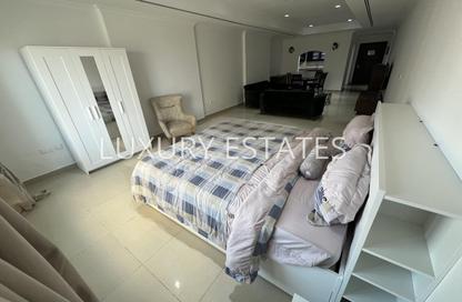 Apartment - Studio - 1 Bathroom for rent in West Porto Drive - Porto Arabia - The Pearl Island - Doha Apartment - Studio - 1 Bathroom for rent in West Porto Drive - Porto Arabia - The Pearl Island - Doha