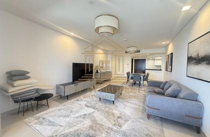 Apartment - 2 Bedrooms - 5 Bathrooms for rent in Al Mutahidah Tower - Viva Bahriyah - The Pearl Island - Doha