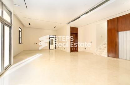 Villa - 6 Bedrooms - 7 Bathrooms for sale in Al Thumama - Al Thumama - Doha