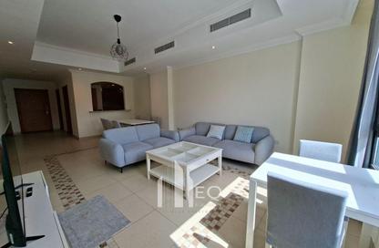 Apartment - 1 Bedroom - 2 Bathrooms for rent in East Porto Drive - Porto Arabia - The Pearl Island - Doha
