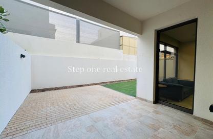 Compound - 4 - 4 for rent in Souk Al gharaffa - Al Gharrafa - Doha