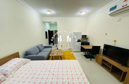 Apartment - Studio - 1 Bathroom for rent in Muaither Area - Al Rayyan - Doha