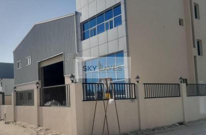 Warehouse - Studio - 5 Bathrooms for rent in East Industrial Street - Birkat Al Awamer - Al Wakra