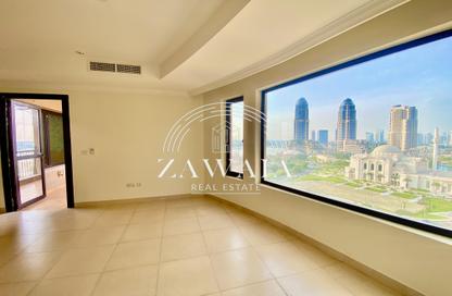 Apartment - 1 Bedroom - 2 Bathrooms for rent in West Porto Drive - Porto Arabia - The Pearl Island - Doha