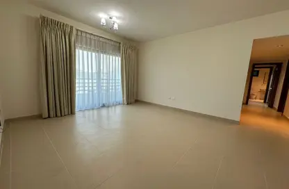 شقة - 2 غرف نوم - 2 حمامات للايجار في شارع المطار القديم - طريق المطار القديم - الدوحة