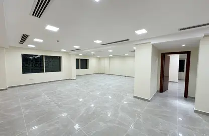 Apartment - 3 Bedrooms - 4 Bathrooms for rent in Mirqab Mall - Al Mirqab Al Jadeed - Doha