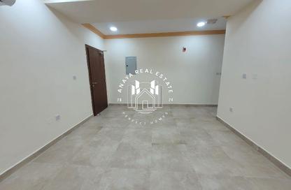 Apartment - 2 Bedrooms - 2 Bathrooms for rent in Old Al Ghanim - Al Ghanim - Doha