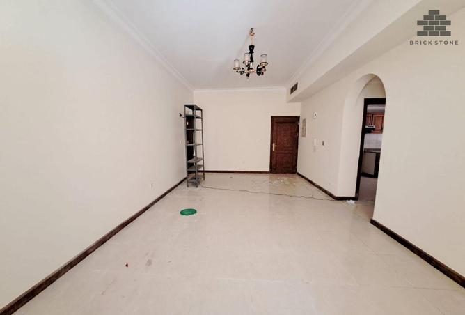57253408 - Property Image 3